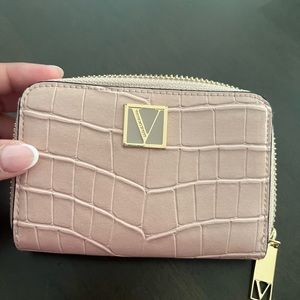 vs wallet